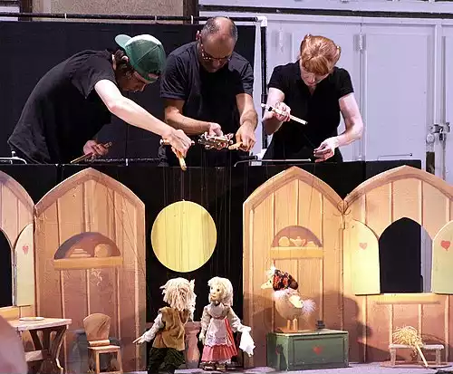 خیمه شب بازی