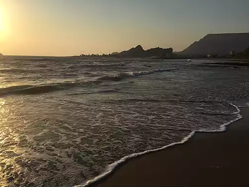 بندر بستانو