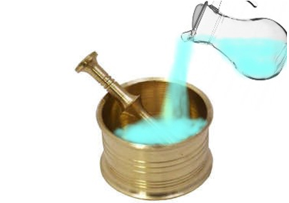 آب در هاون کوبیدن