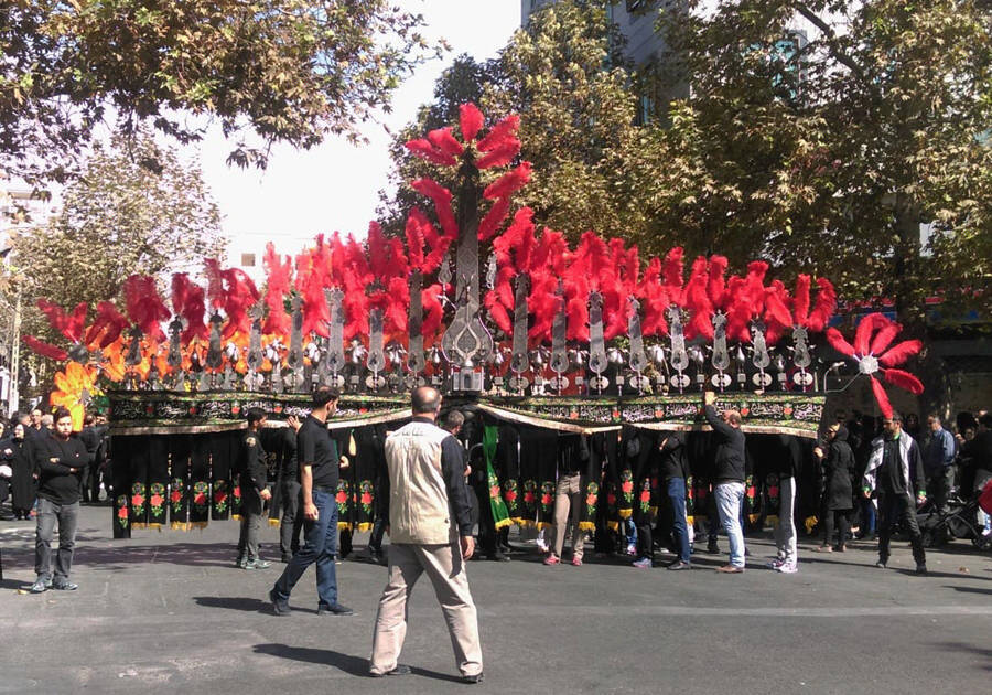 علمداری یعنی چه؟